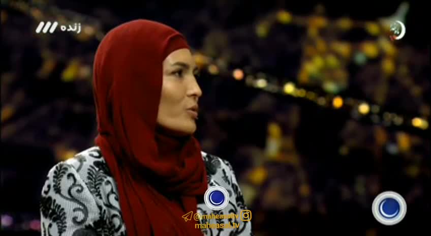 لحظه ورود پدر خواهران منصوریان به استودیو ماه عسل