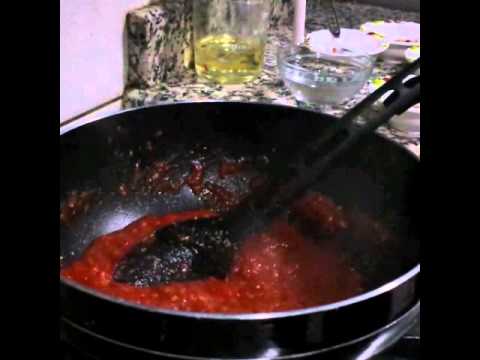 آشپزی مدرن-تهیه سس با ادویه مخصوص