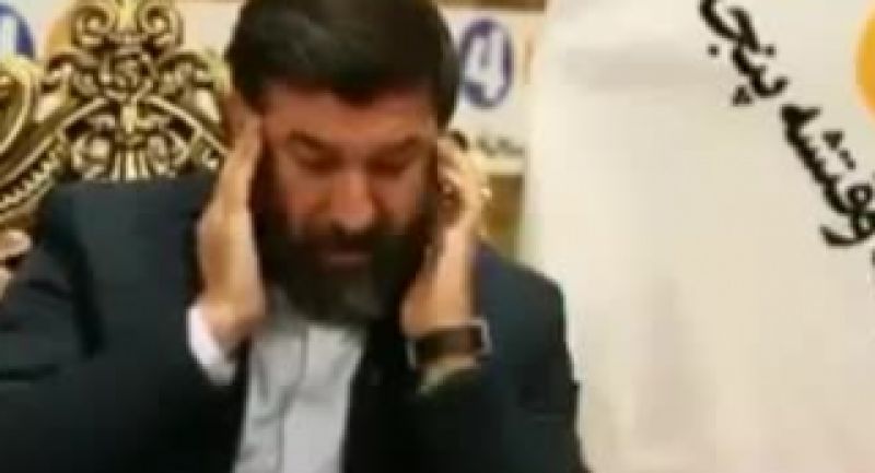 خورد کردن گوشی مهمان برنامه برای دیدن واکنشش